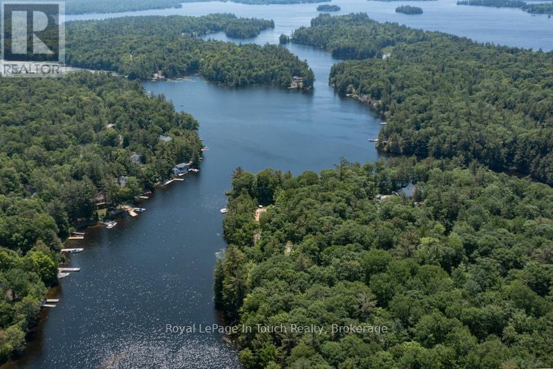 












212 WILD RICE TRAIL SE

,
Georgian Bay (Baxter),




Ontario
L0K1S0

