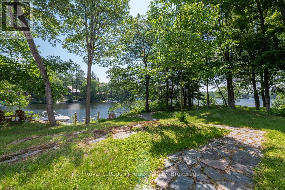 












212 WILD RICE TRAIL SE

,
Georgian Bay (Baxter),




Ontario
L0K1S0

