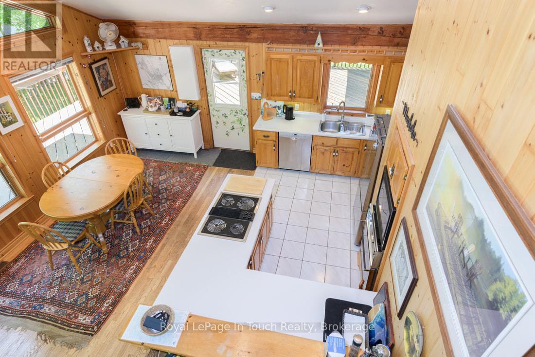 












212 WILD RICE TRAIL SE

,
Georgian Bay (Baxter),




Ontario
L0K1S0

