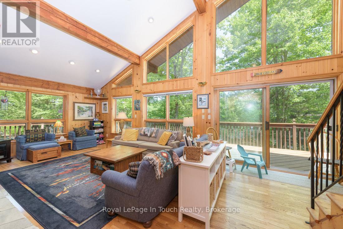 












212 WILD RICE TRAIL SE

,
Georgian Bay (Baxter),




Ontario
L0K1S0

