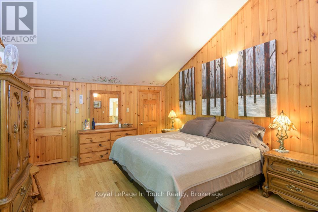 












212 WILD RICE TRAIL SE

,
Georgian Bay (Baxter),




Ontario
L0K1S0

