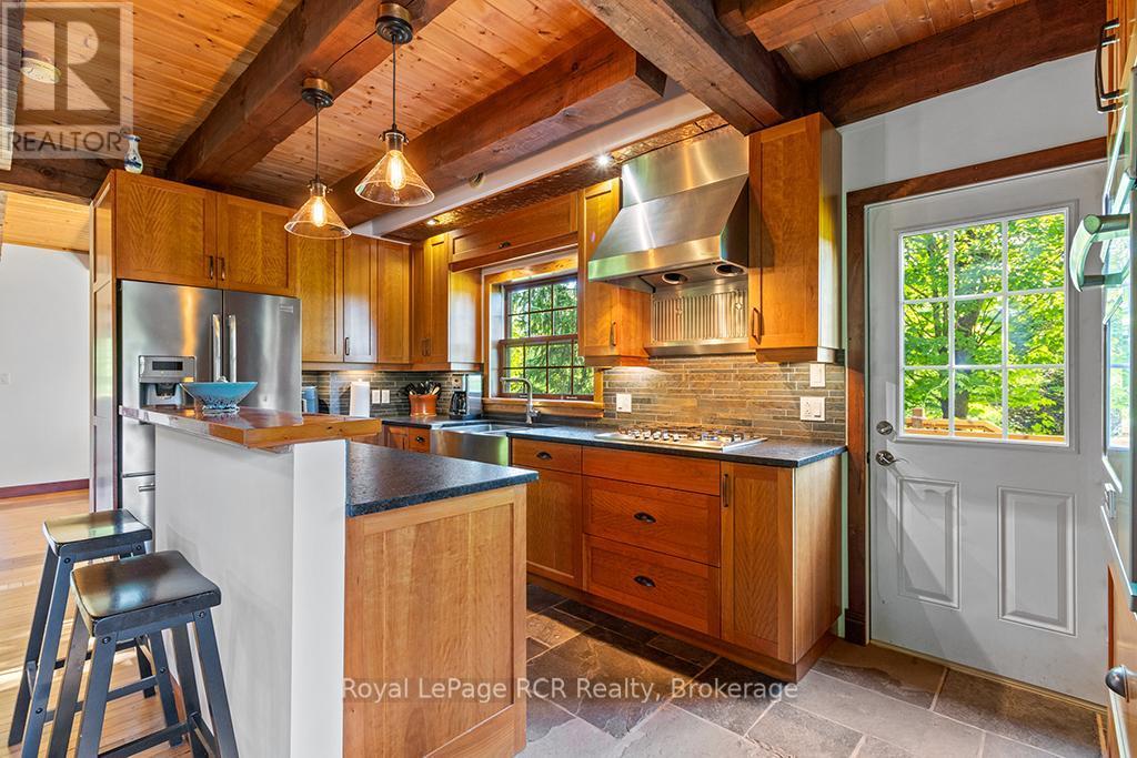 












554428 GLENELG RD 23 ROAD

,
West Grey,




Ontario
N0C1H0

