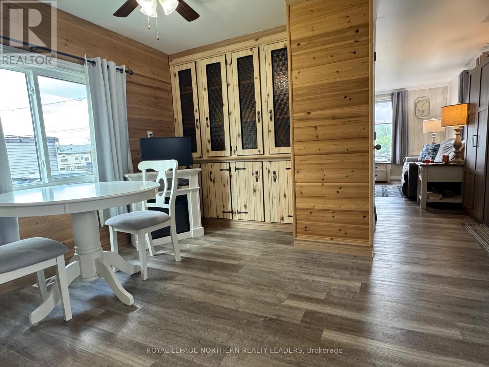 












103 NOTRE DAME PLACE

,
Timmins (TS - Trailer Parks),




Ontario
P4N5L9

