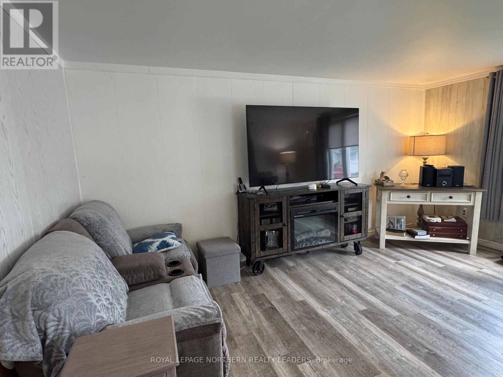 












103 NOTRE DAME PLACE

,
Timmins (TS - Trailer Parks),




Ontario
P4N5L9

