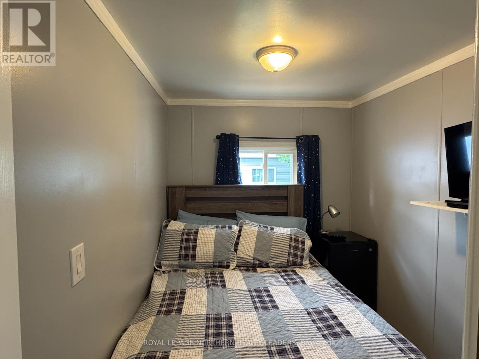 












103 NOTRE DAME PLACE

,
Timmins (TS - Trailer Parks),




Ontario
P4N5L9

