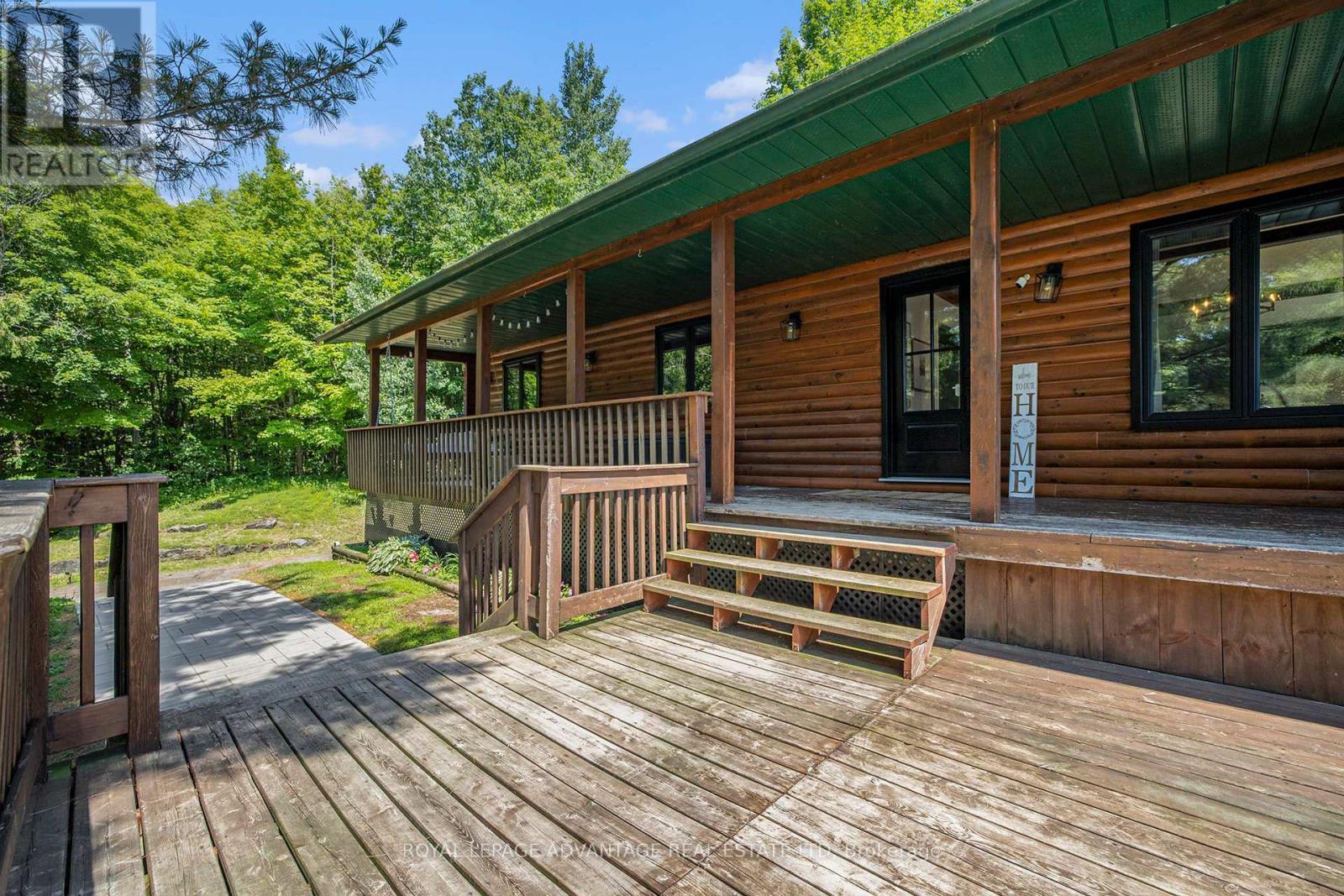 












55 OLD HIGHWAY 15 ROAD

,
Rideau Lakes,




Ontario
K0G1L0

