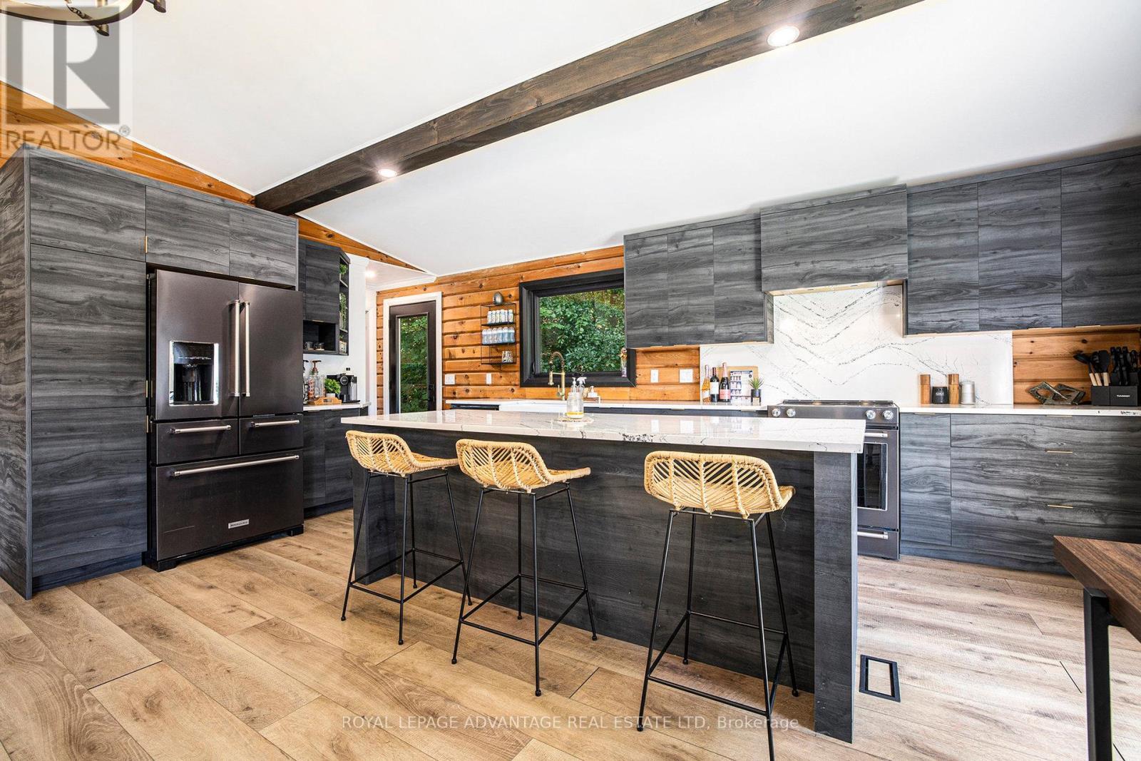 












55 OLD HIGHWAY 15 ROAD

,
Rideau Lakes,




Ontario
K0G1L0


