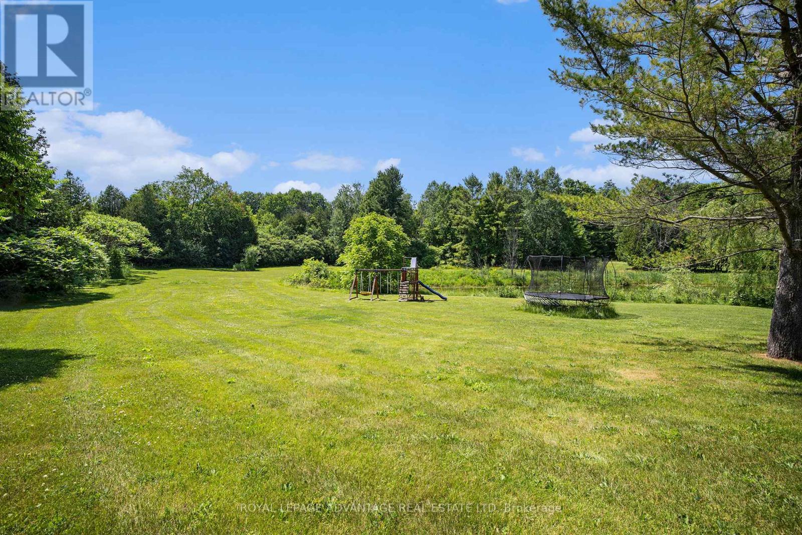 












55 OLD HIGHWAY 15 ROAD

,
Rideau Lakes,




Ontario
K0G1L0

