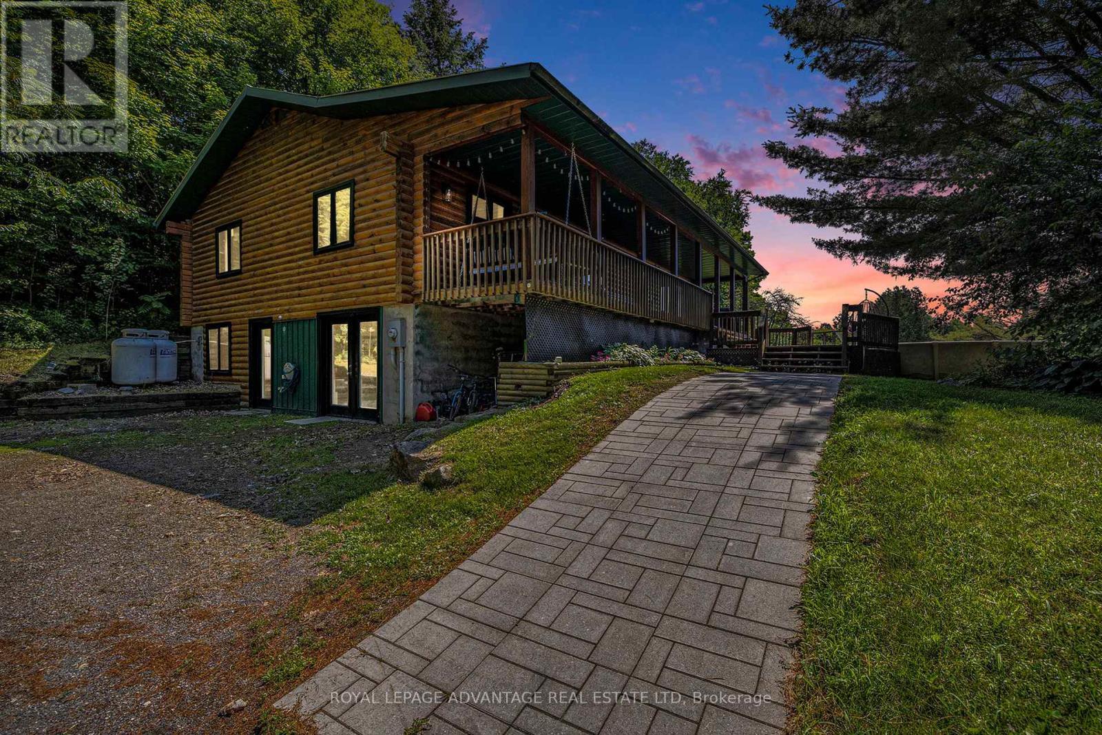 












55 OLD HIGHWAY 15 ROAD

,
Rideau Lakes,




Ontario
K0G1L0

