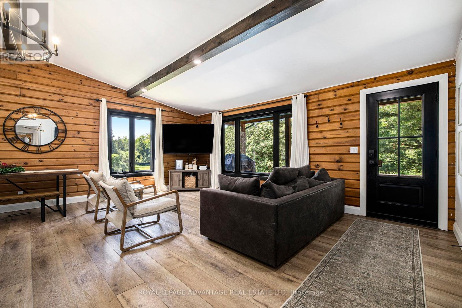 












55 OLD HIGHWAY 15 ROAD

,
Rideau Lakes,




Ontario
K0G1L0

