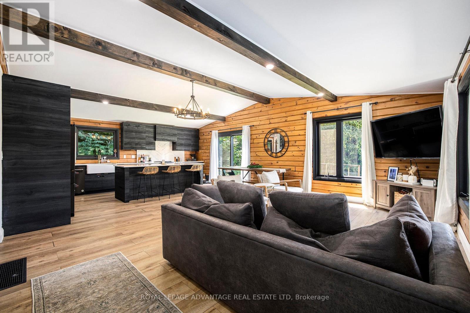 












55 OLD HIGHWAY 15 ROAD

,
Rideau Lakes,




Ontario
K0G1L0


