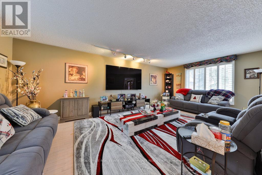 












1587 STAVEBANK ROAD

,
Mississauga,




Ontario
L5G2V6

