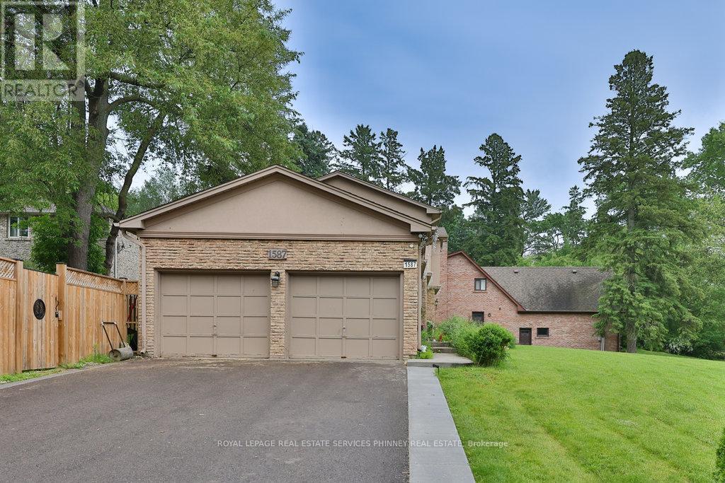 












1587 STAVEBANK ROAD

,
Mississauga,




Ontario
L5G2V6

