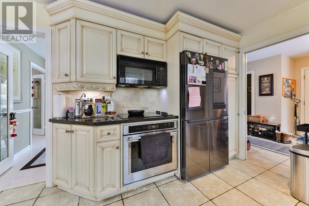 












1587 STAVEBANK ROAD

,
Mississauga,




Ontario
L5G2V6


