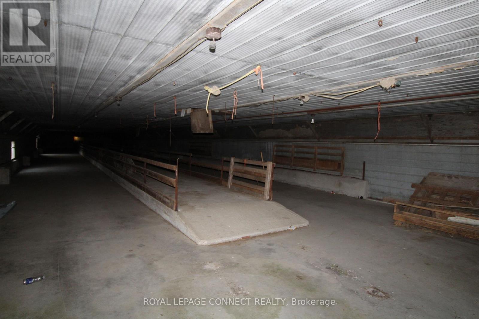 












...BARN - 10748 MCEWEN DRIVE

,
Middlesex Centre,




Ontario
N0M1P0

