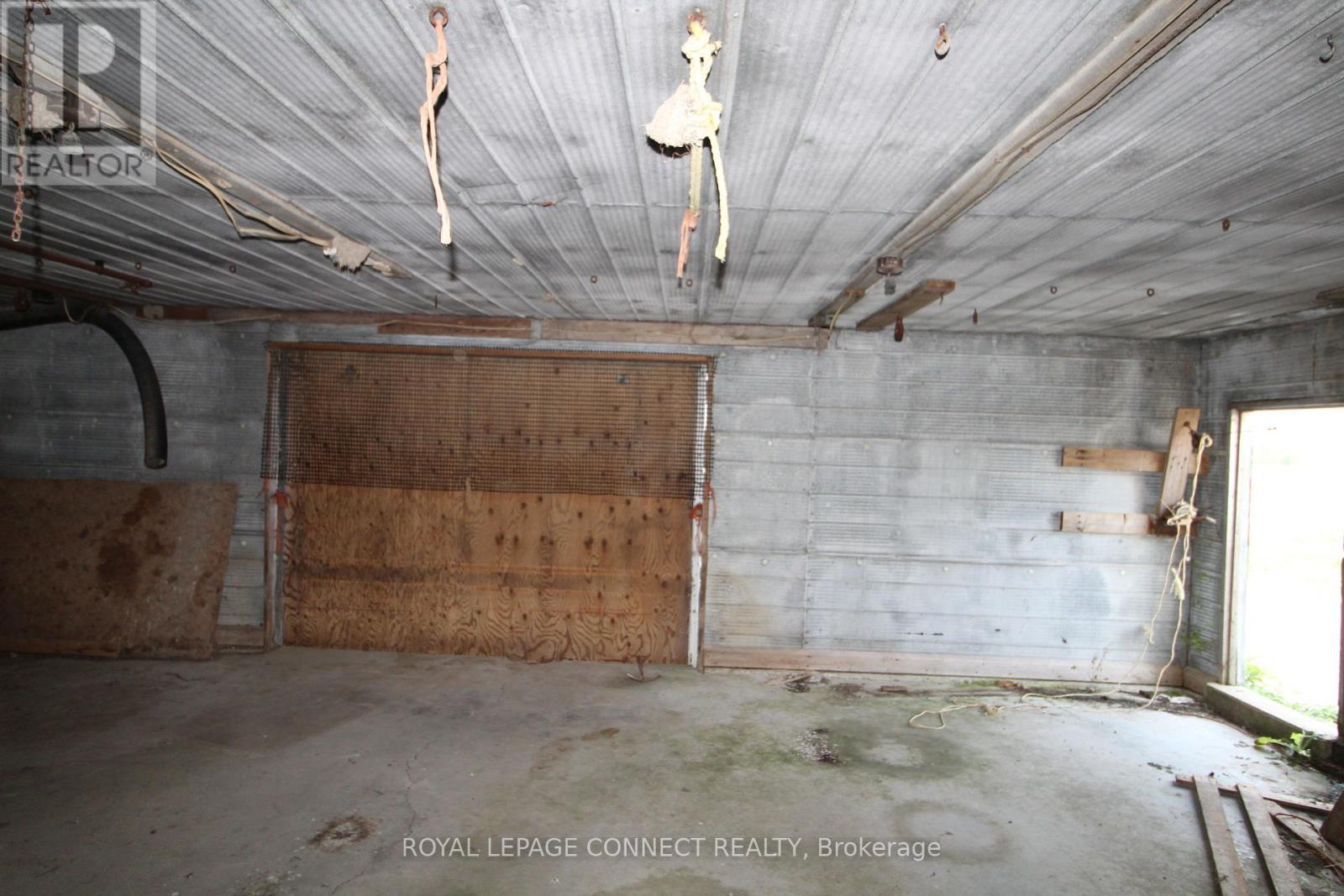 












...BARN - 10748 MCEWEN DRIVE

,
Middlesex Centre,




Ontario
N0M1P0

