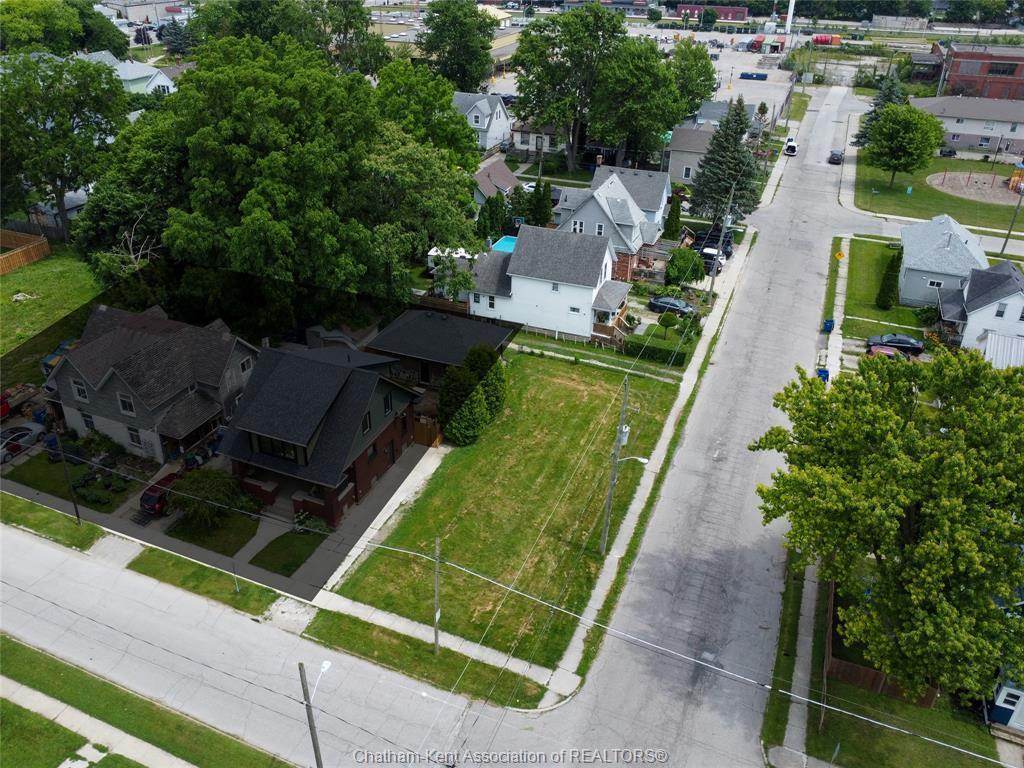 









58


Gray

Street,
Chatham,







ON
N7M 1S6

