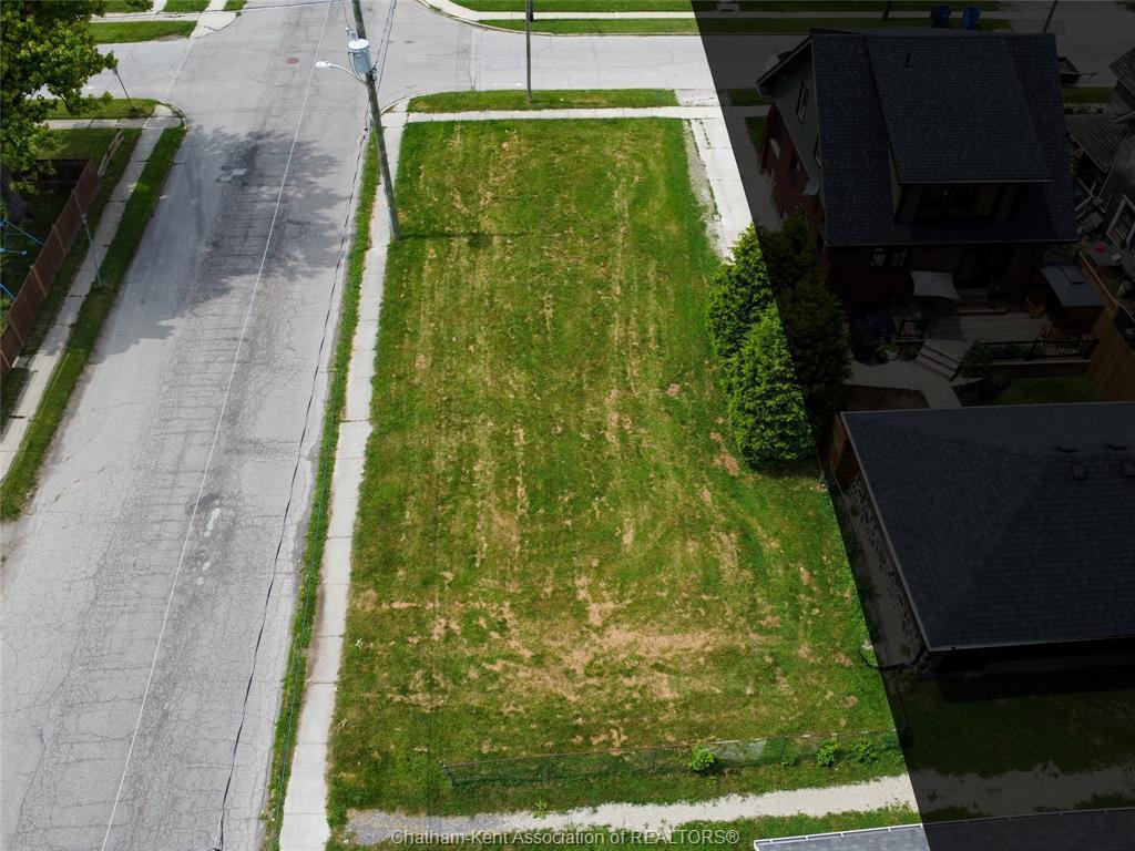 









58


Gray

Street,
Chatham,







ON
N7M 1S6

