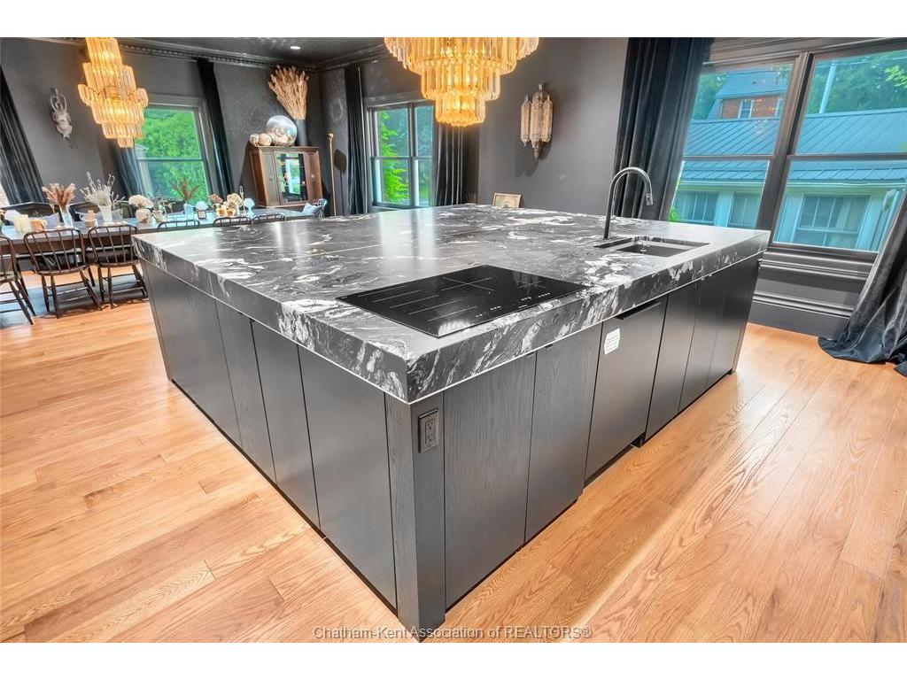 









620


Cross

Street,
Dresden,




ON
N0P 1M0

