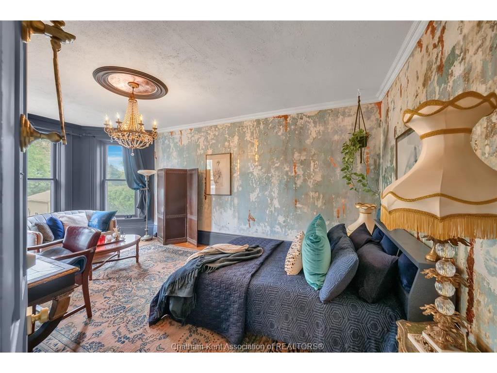 









620


Cross

Street,
Dresden,




ON
N0P 1M0

