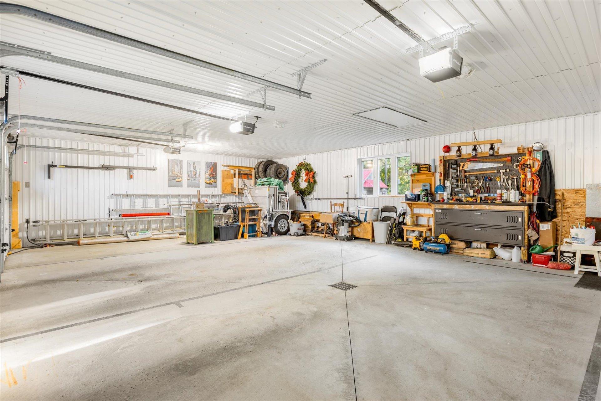 









783

 - 785


Av. Hemlock

,
Shawinigan,




QC
G9N1S8

