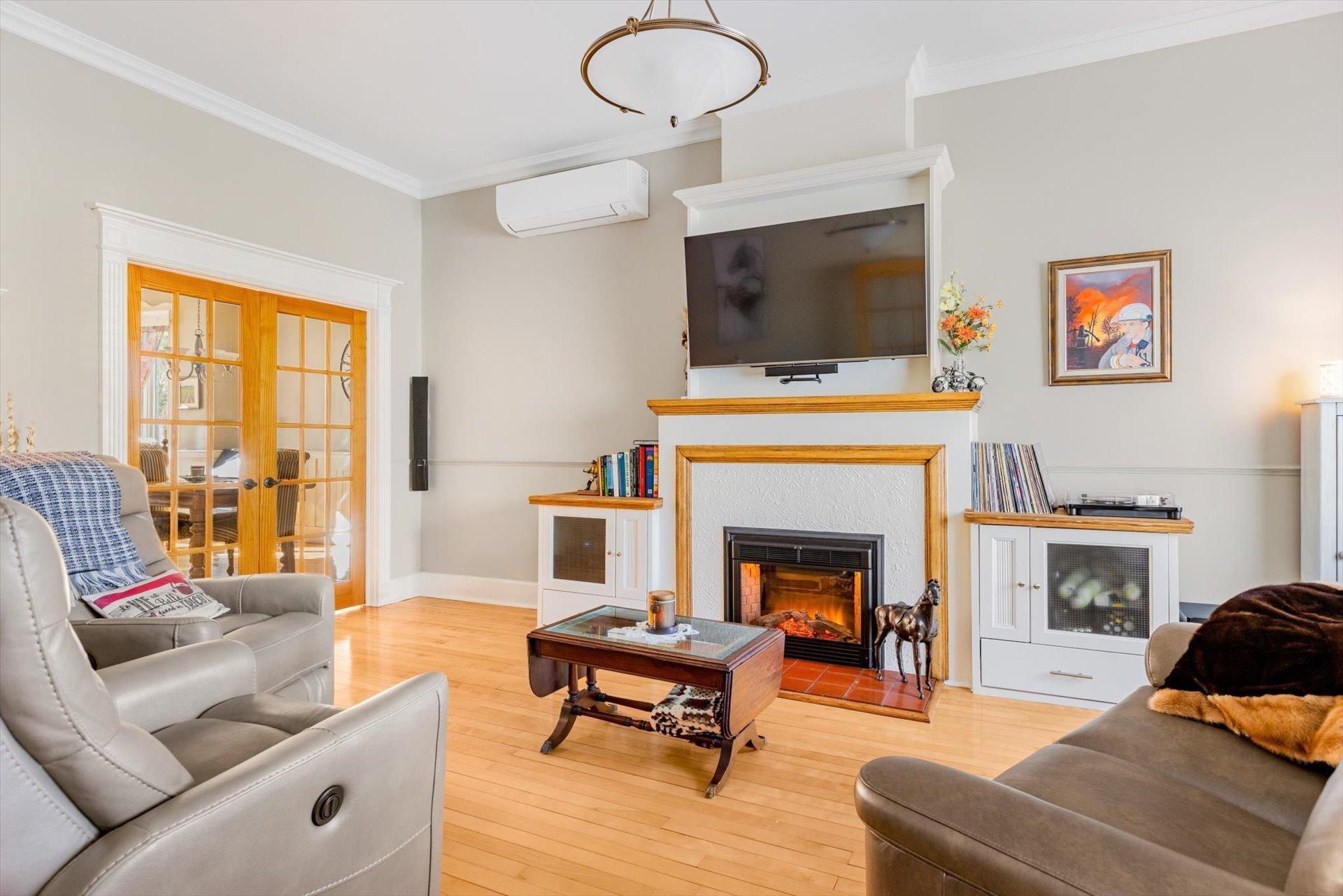 









783

 - 785


Av. Hemlock

,
Shawinigan,




QC
G9N1S8

