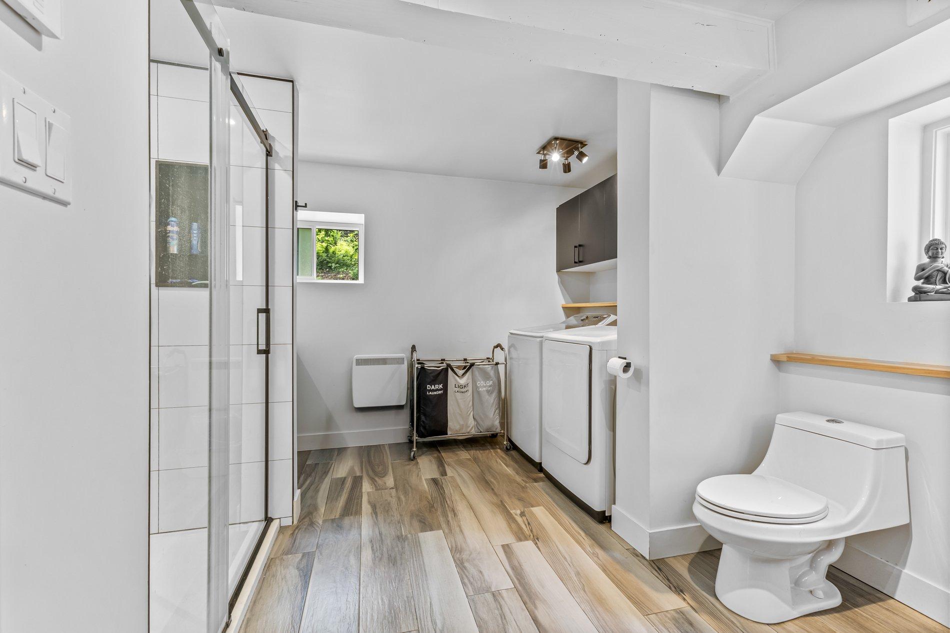 









1216


Rue St-Camille

,
Saint-Jérôme,




QC
J5L2K7

