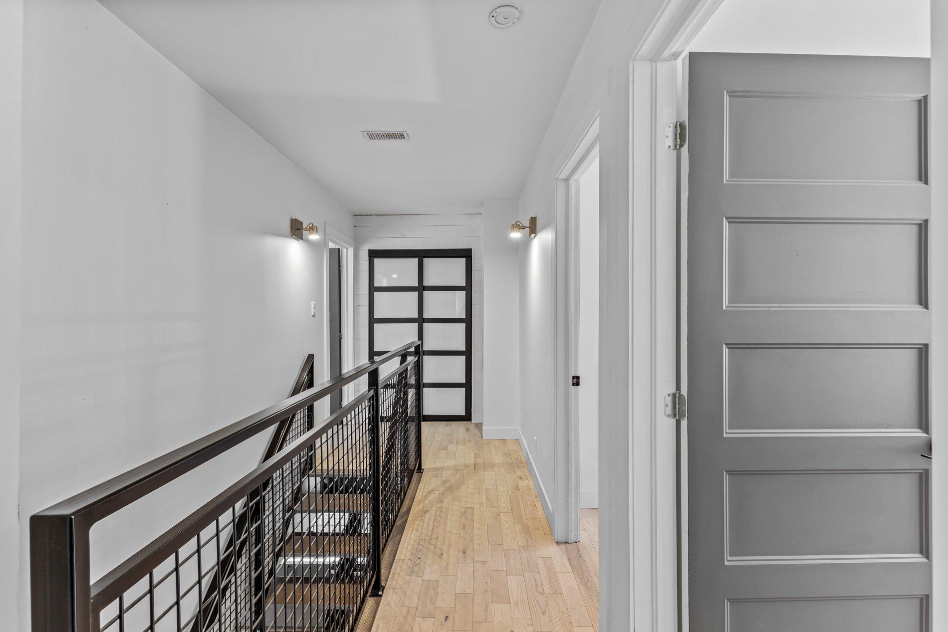 









1216


Rue St-Camille

,
Saint-Jérôme,




QC
J5L2K7

