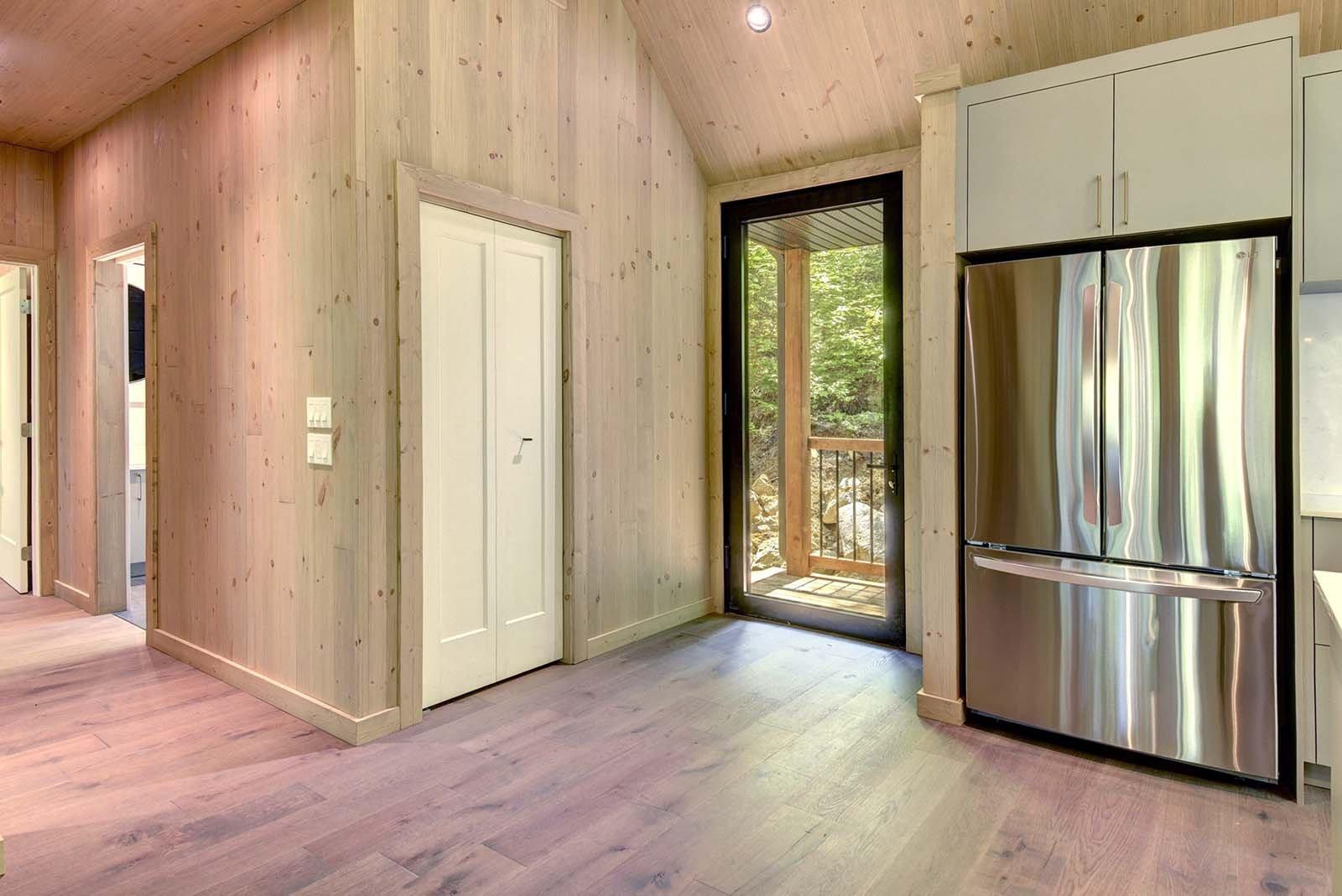 









3590


Lac-des-Écorces

,
Barkmere,




QC
J0T1A0

