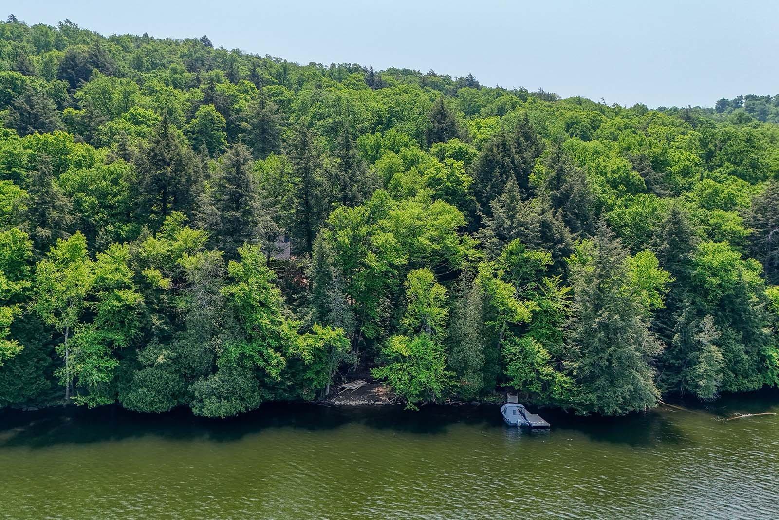 









3590


Lac-des-Écorces

,
Barkmere,




QC
J0T1A0

