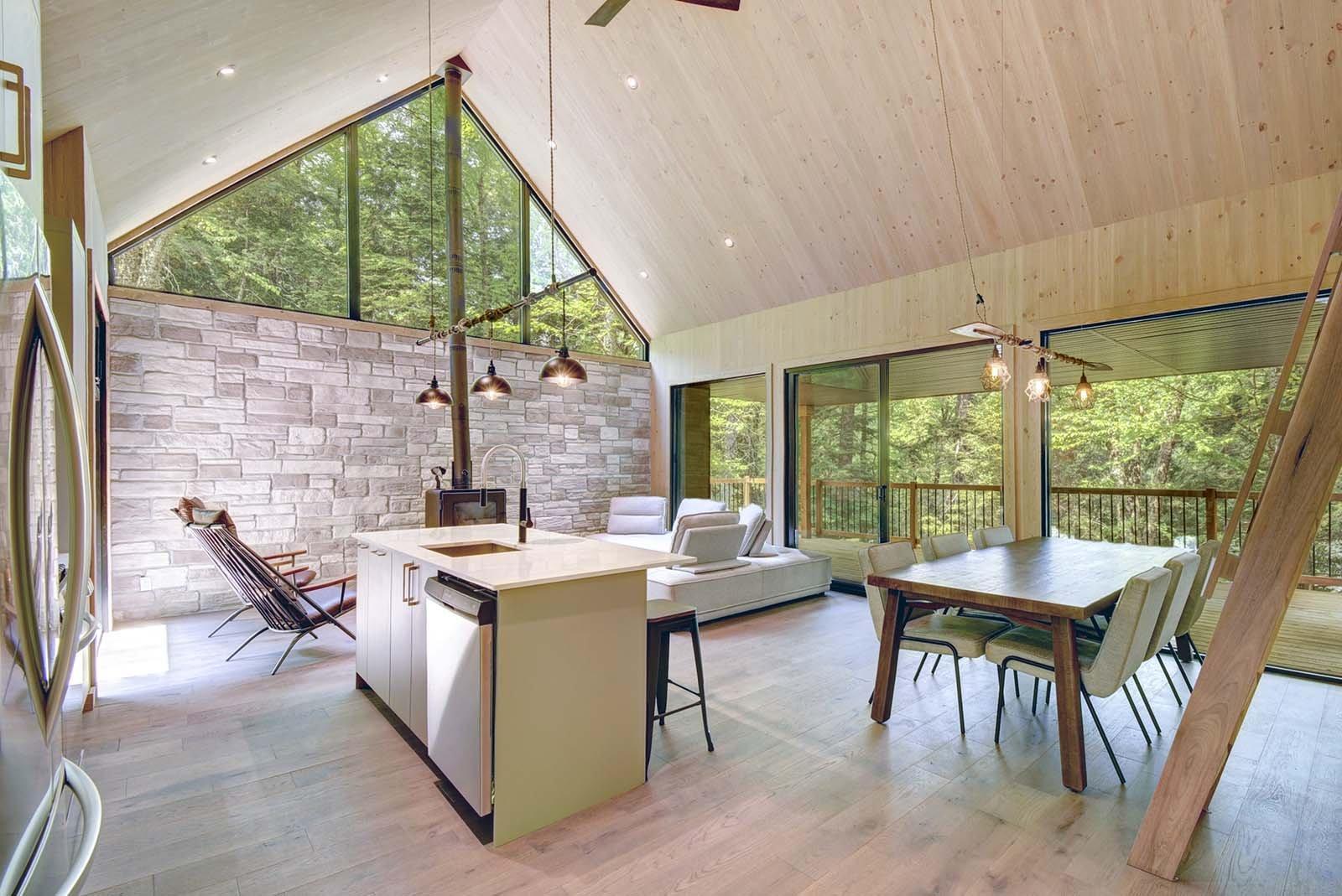 









3590


Lac-des-Écorces

,
Barkmere,




QC
J0T1A0

