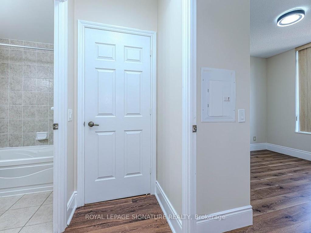 









700


Humberwood

Boulevard, 128,
Toronto,




ON
M9W 7J4

