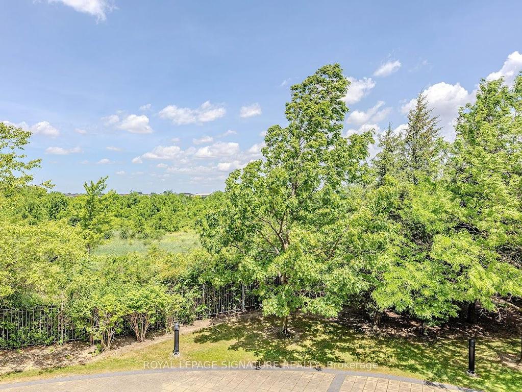 









700


Humberwood

Boulevard, 128,
Toronto,




ON
M9W 7J4

