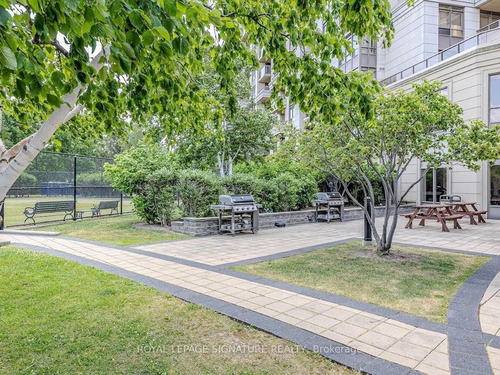 









700


Humberwood

Boulevard, 128,
Toronto,




ON
M9W 7J4

