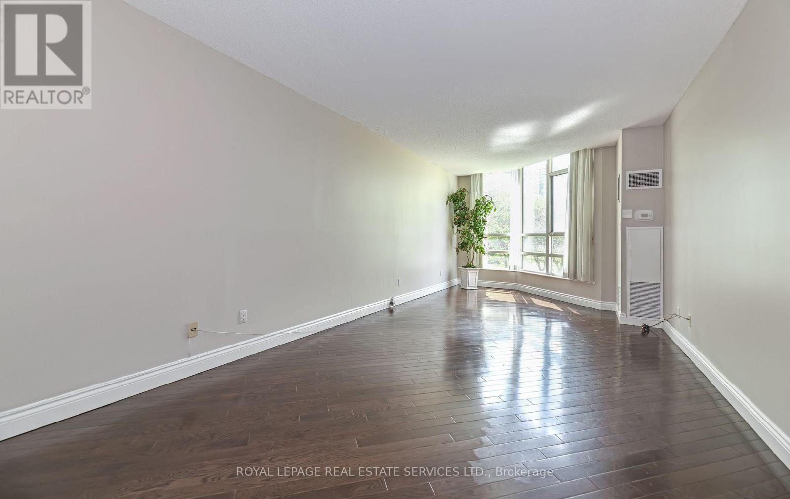 












113 - 7905 BAYVIEW AVENUE

,
Markham,




Ontario
L3T7N3


