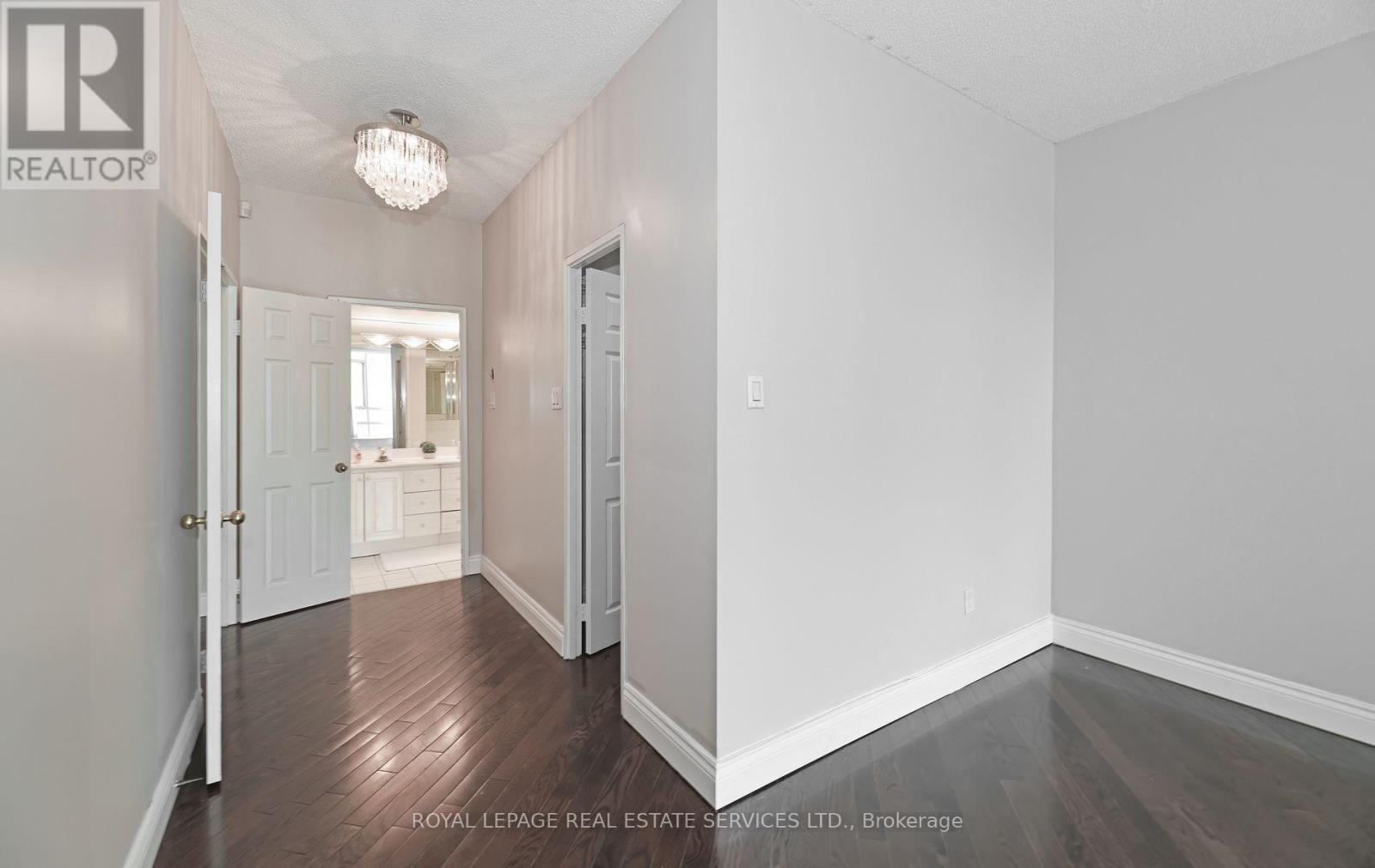 












113 - 7905 BAYVIEW AVENUE

,
Markham,




Ontario
L3T7N3

