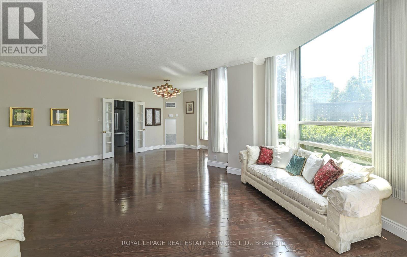 












113 - 7905 BAYVIEW AVENUE

,
Markham,




Ontario
L3T7N3

