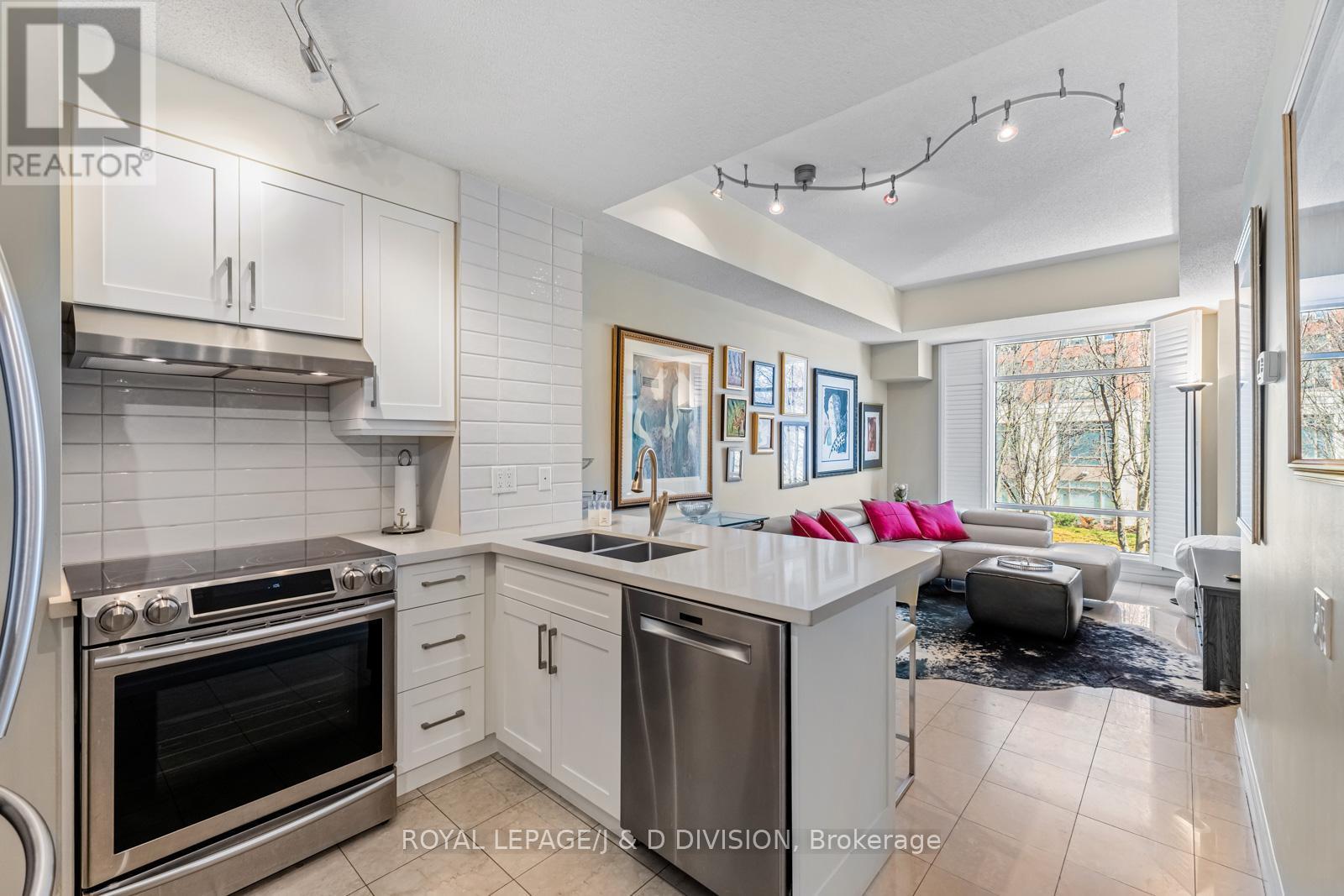 












103W - UPPER - 500 QUEENS QUAY W

,
Toronto,




Ontario
M5V3K8


