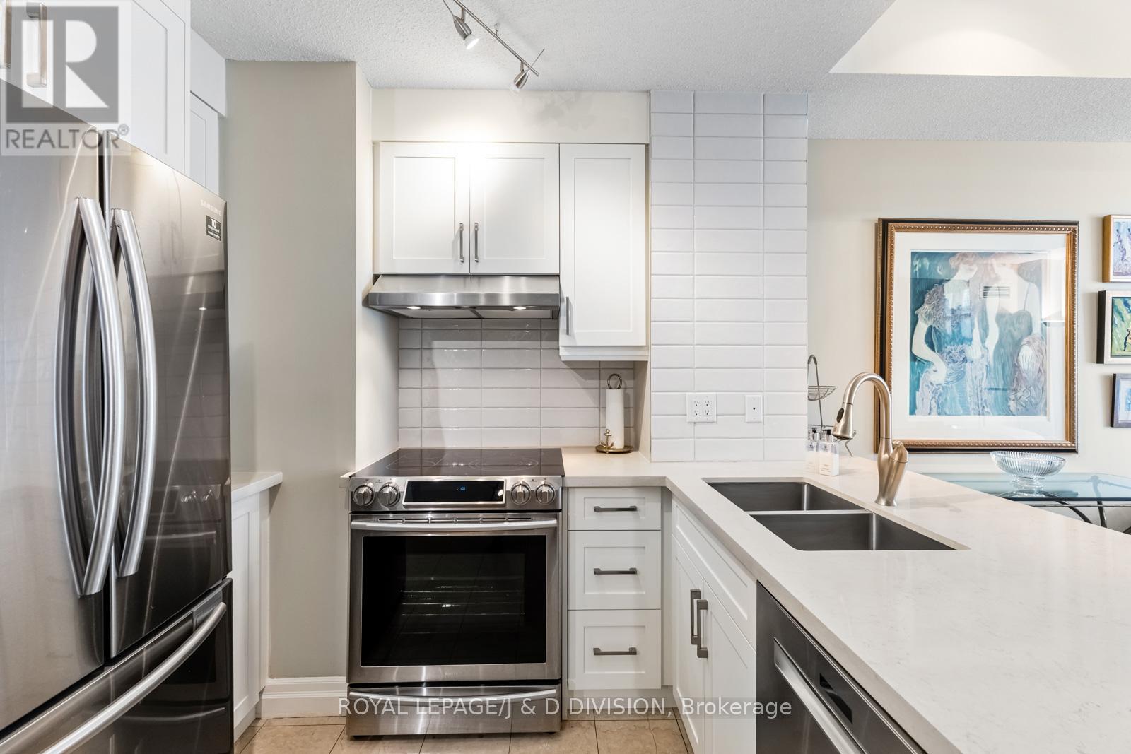 












103W - UPPER - 500 QUEENS QUAY W

,
Toronto,




Ontario
M5V3K8

