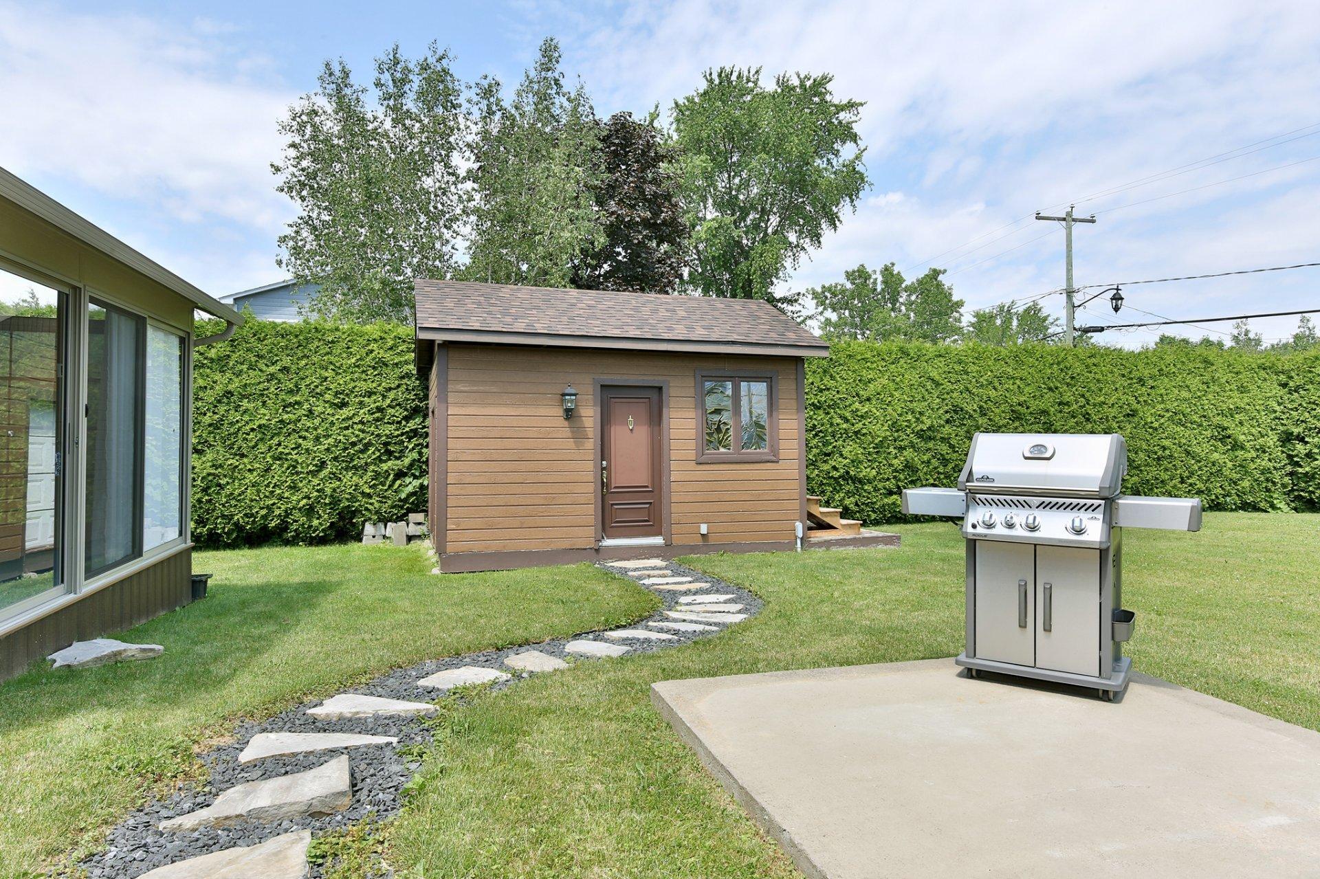 









106


Rg Cyr

,
Saint-Cyprien-de-Napierville,




QC
J0J1L0

