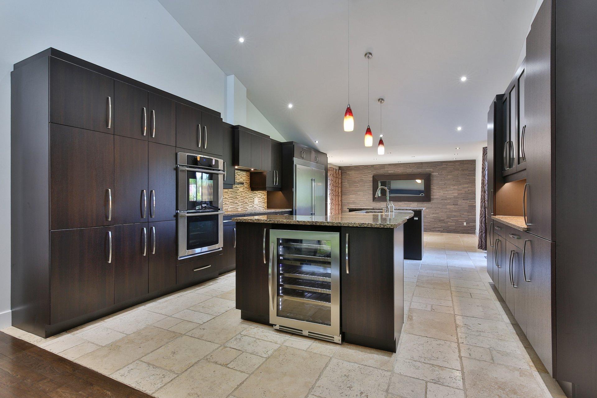 









106


Rg Cyr

,
Saint-Cyprien-de-Napierville,




QC
J0J1L0

