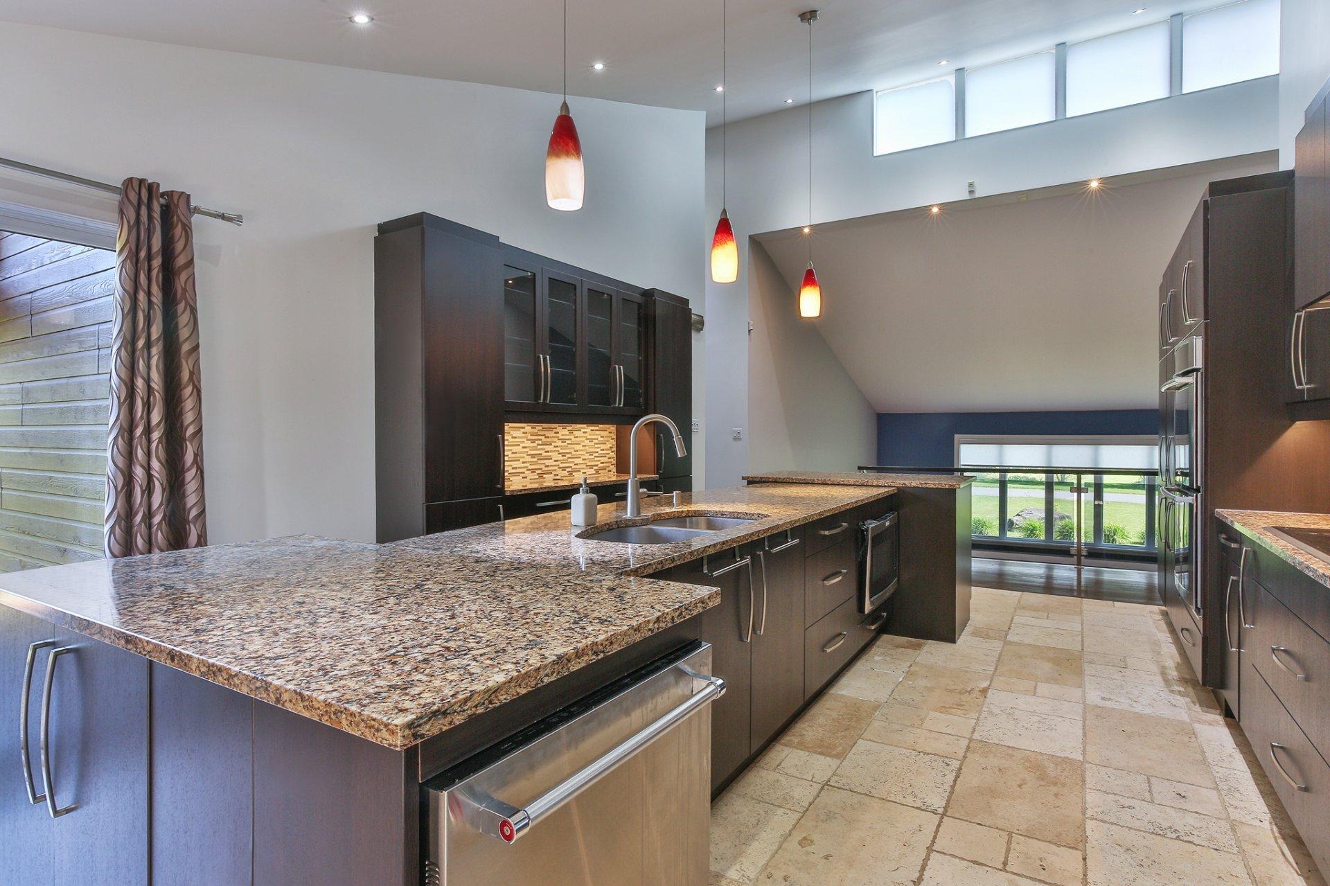 









106


Rg Cyr

,
Saint-Cyprien-de-Napierville,




QC
J0J1L0


