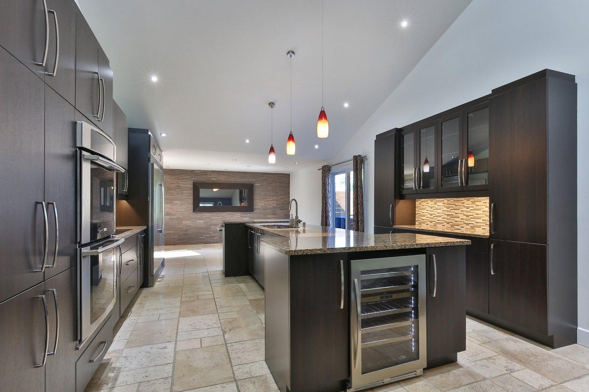 









106


Rg Cyr

,
Saint-Cyprien-de-Napierville,




QC
J0J1L0

