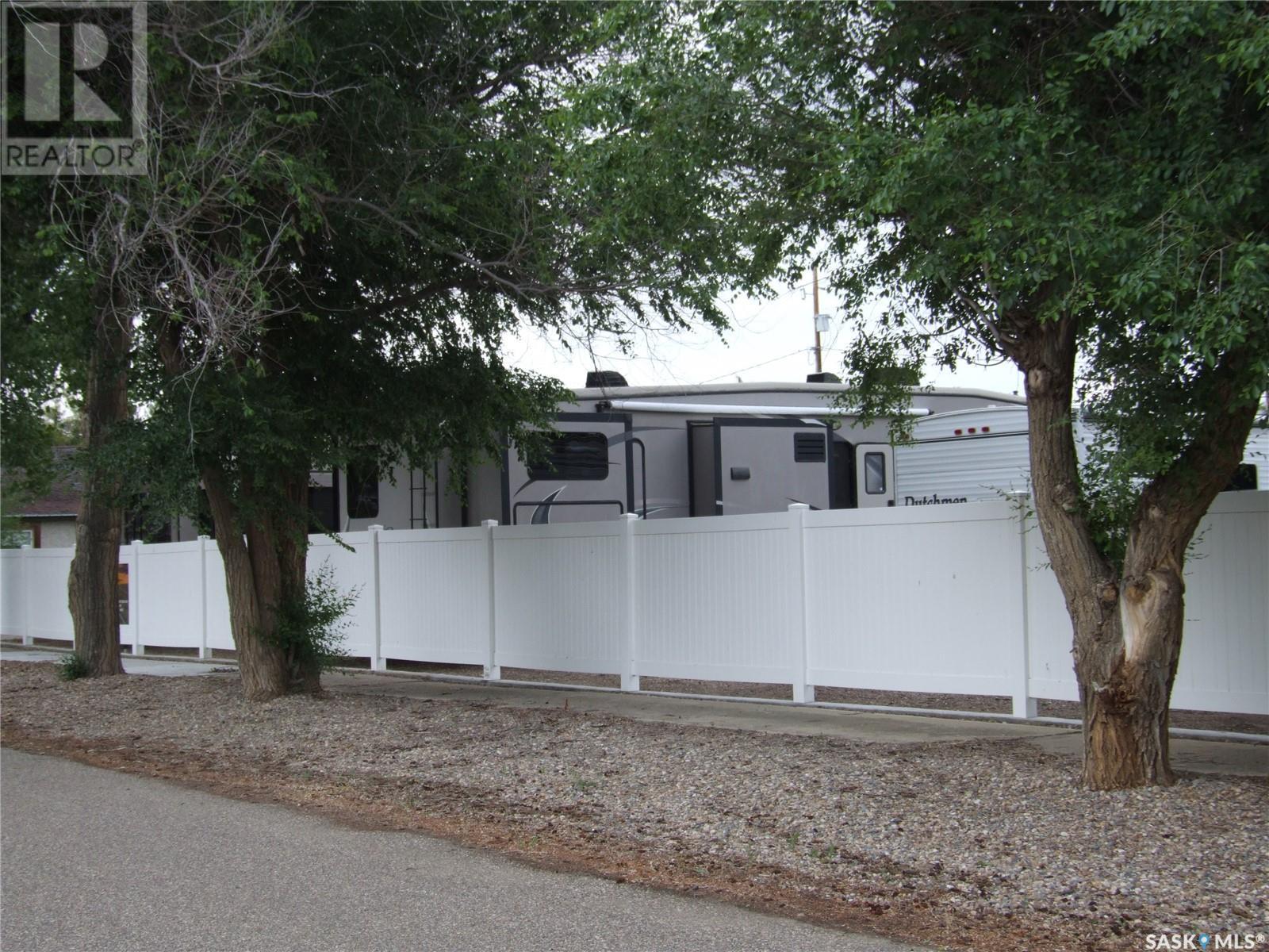 












661 Maharg AVENUE

,
Burstall,







Saskatchewan
S0N0H0

