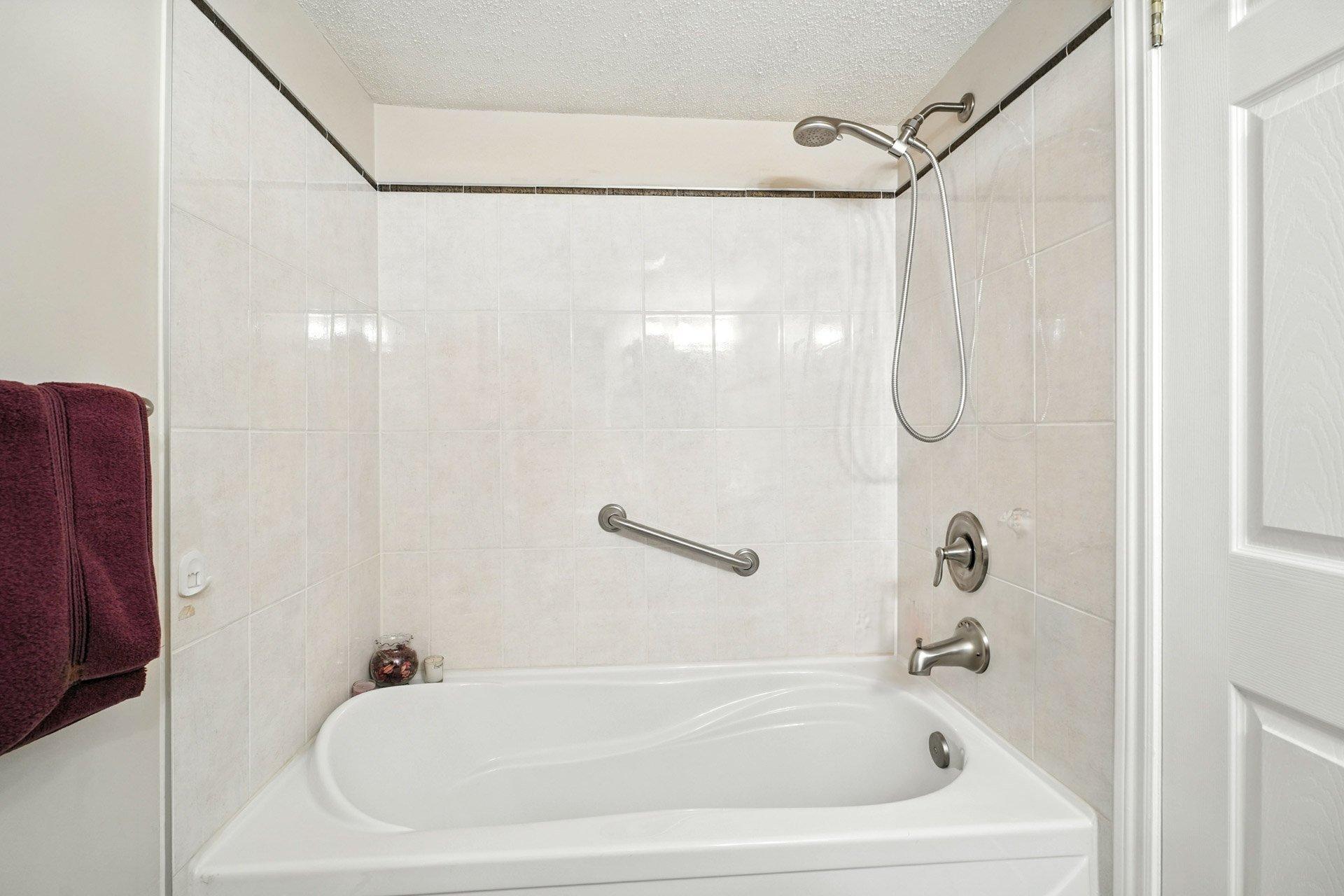 









54


Rue de Pierrefonds

,
Gatineau (Gatineau),




QC
J8T7L7

