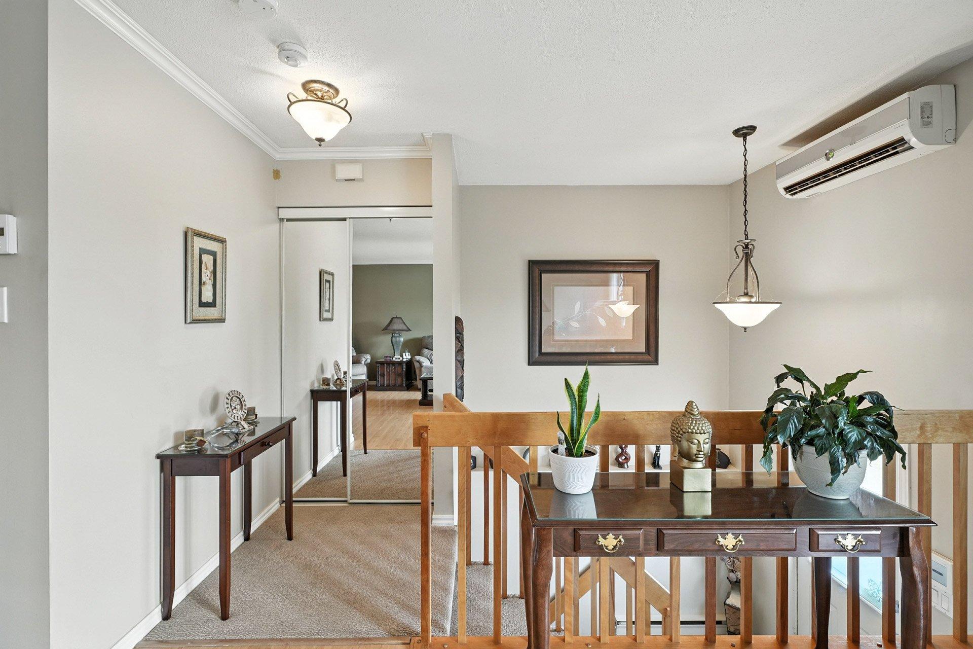 









54


Rue de Pierrefonds

,
Gatineau (Gatineau),




QC
J8T7L7

