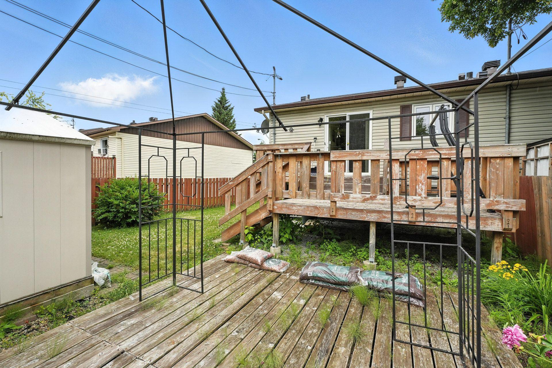 









54


Rue de Pierrefonds

,
Gatineau (Gatineau),




QC
J8T7L7

