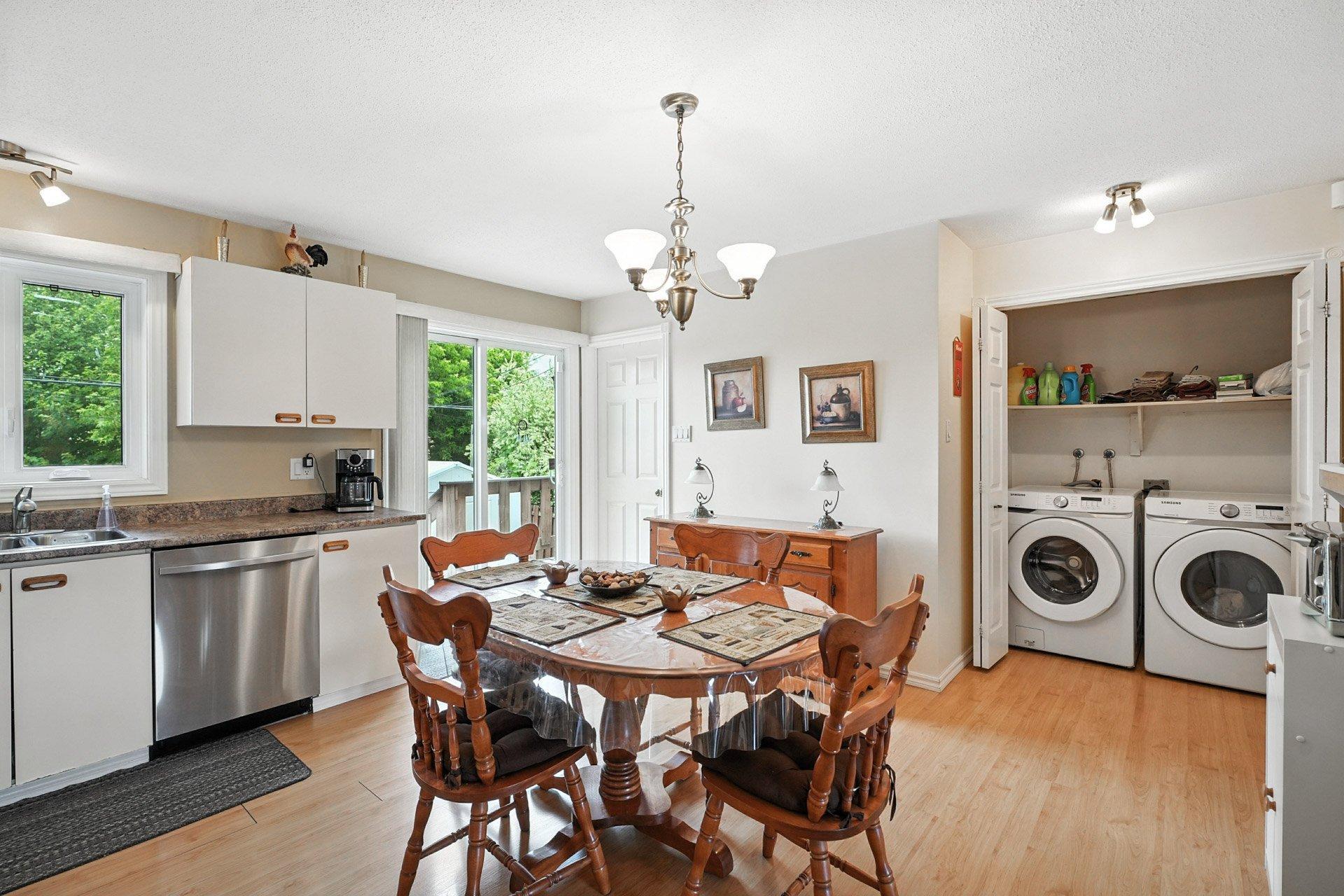 









54


Rue de Pierrefonds

,
Gatineau (Gatineau),




QC
J8T7L7


