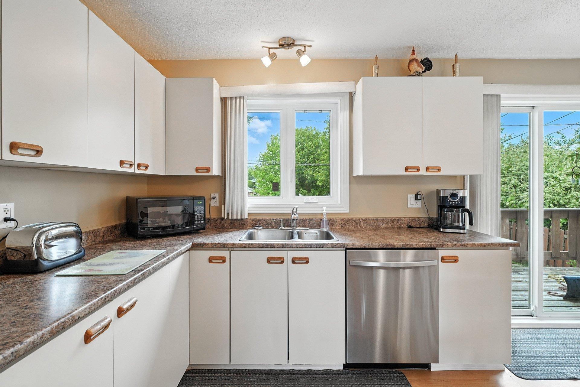 









54


Rue de Pierrefonds

,
Gatineau (Gatineau),




QC
J8T7L7

