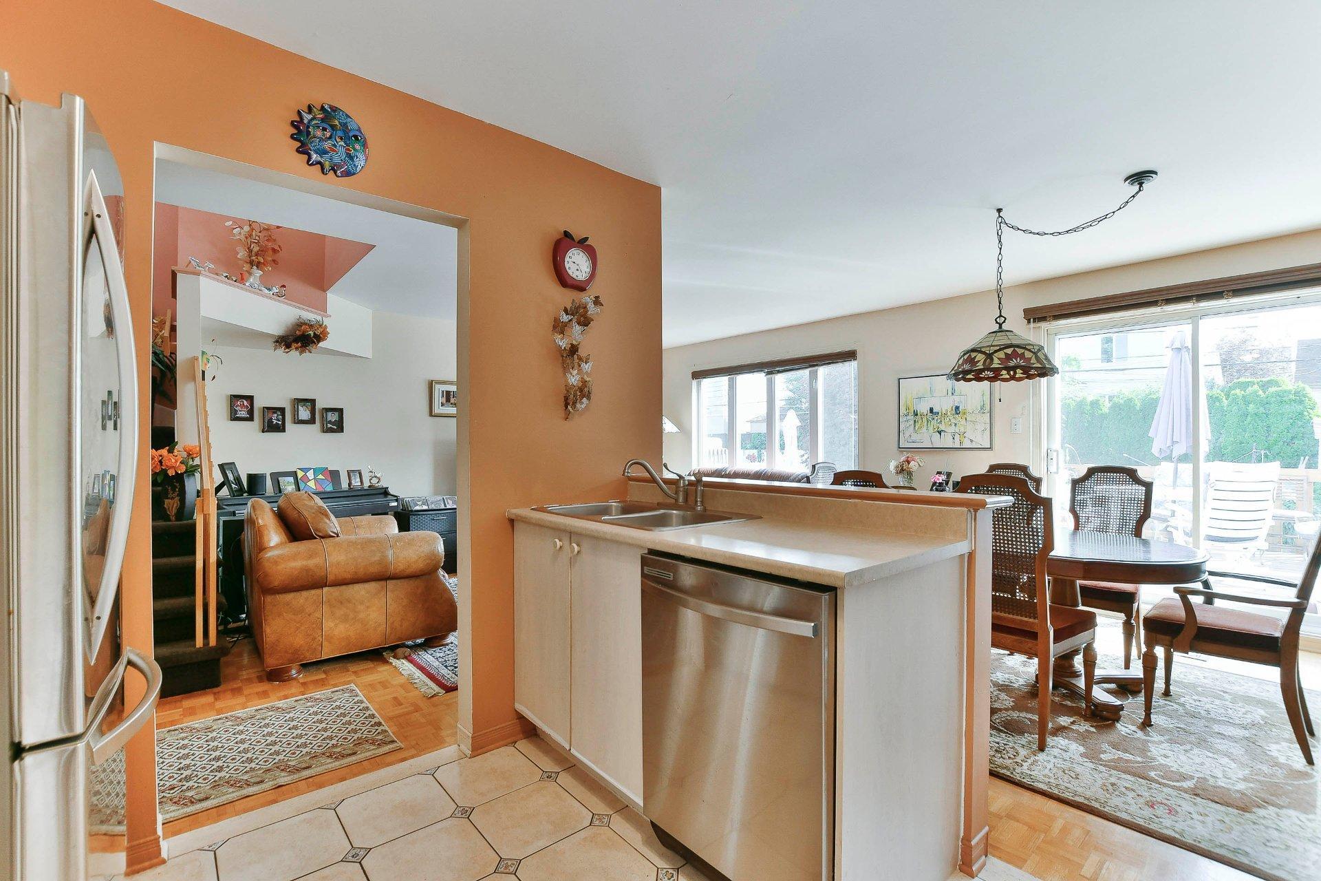 









537


Rue Sauvalle

,
Laval (Sainte-Dorothée),




QC
H7X3M9

